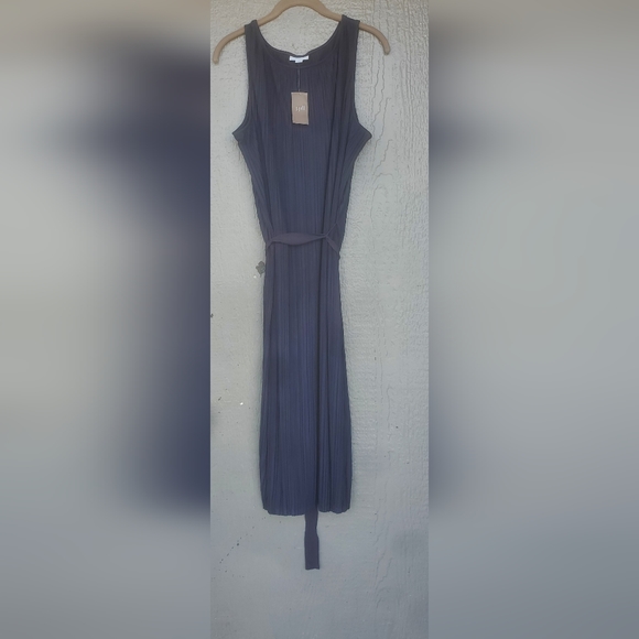 NWT J. Jill Navy Blue Top-to-Bottom Pleated Sleeveless Maxi Dress. - Picture 3 of 15